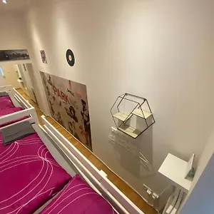 Cozy Appartm With + Airport/city Center Connection , Viena Austria