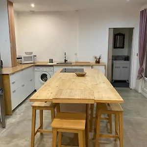  Apartamento T2 St Esprit Avec Parking