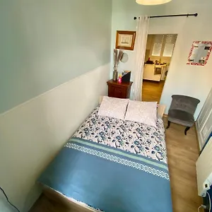 En Rez-de-chaussé, De 21m 2 , Beauvais Francia